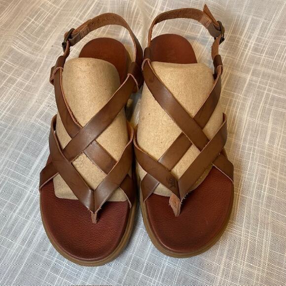 MIA Brown Leather Womens Size 8.5 Rubber Grip Bottom Slingback Sandals Shoes - Picture 1 of 8